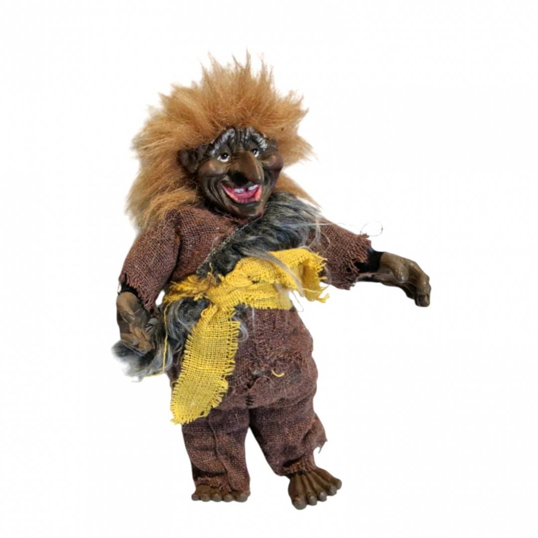 Figurina Halloween, troll cu parul aramiu, 25 cm